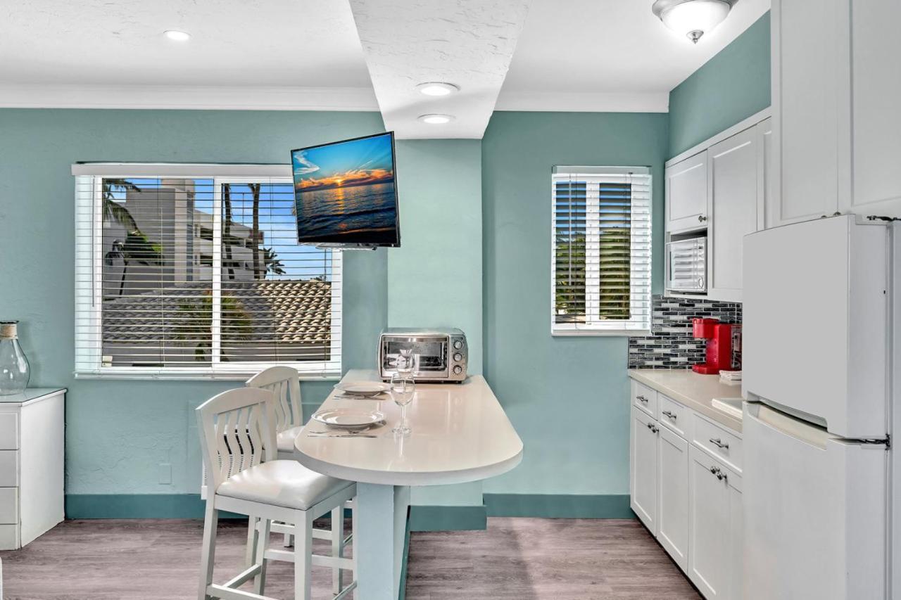 Walkabout 6 Suite On Hollywood Beach With Ocean Views Голлівуд Екстер'єр фото